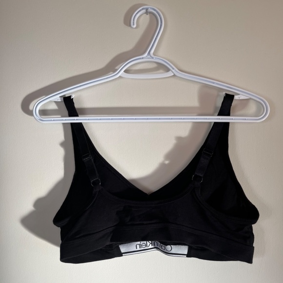 Calvin Klein sport bra - Picture 2 of 2